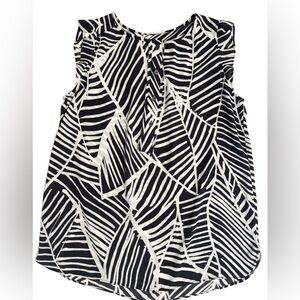 LOFT 🌴 Navy & White Tropical Leaf Print Sleeveless Blouse - Size Small